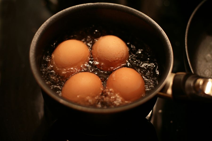 Bảo quản trứng bằng nước sôi